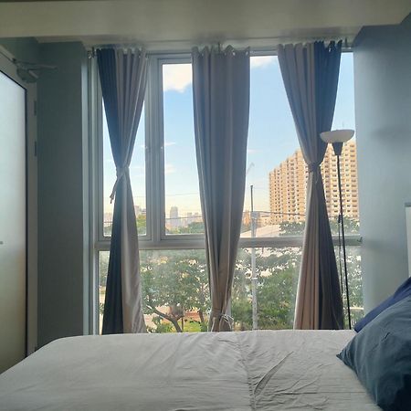 Bay Garden Club And Residences Pasay Exterior photo